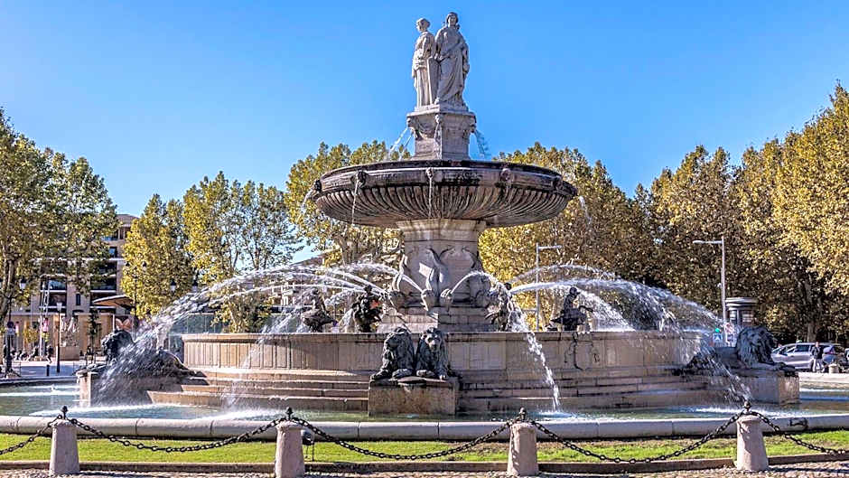Sweet Home studio Aix en Provence, terrasse, piscine, resto,