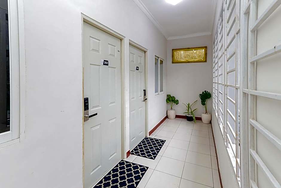 Urbanview Hotel Syariah Near Gelora Delta Sidoarjo