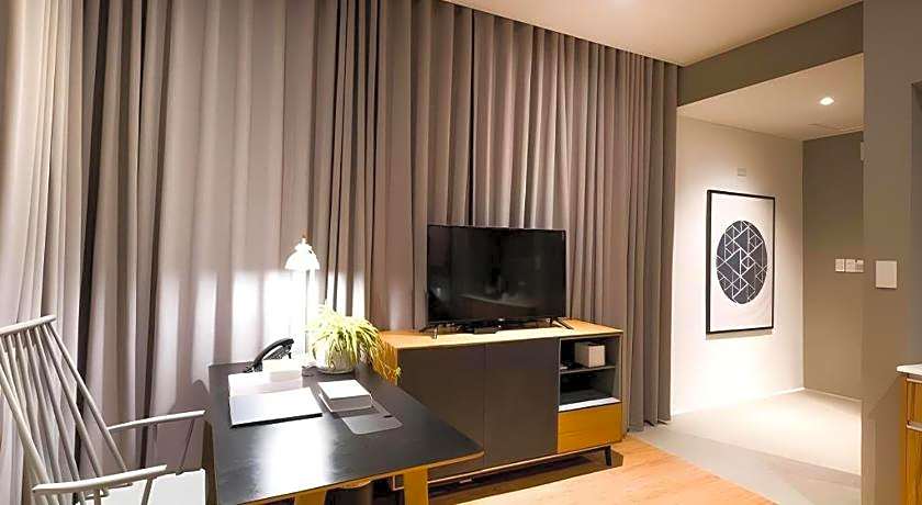 Avior Hotel