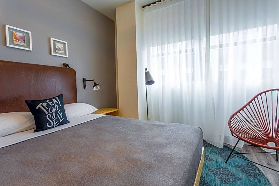 Moxy by Marriott New Orleans Downtown/French Quarter Area