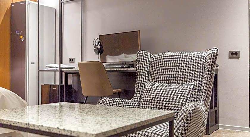 Jecheon The Wall Hotel