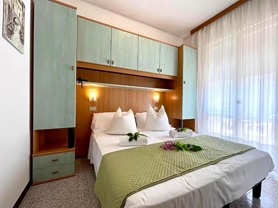 Hotel Trovatore