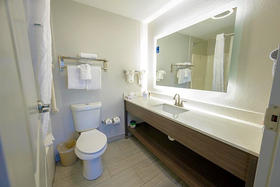 Hawthorn Extended Stay by Wyndham Panama City Beach