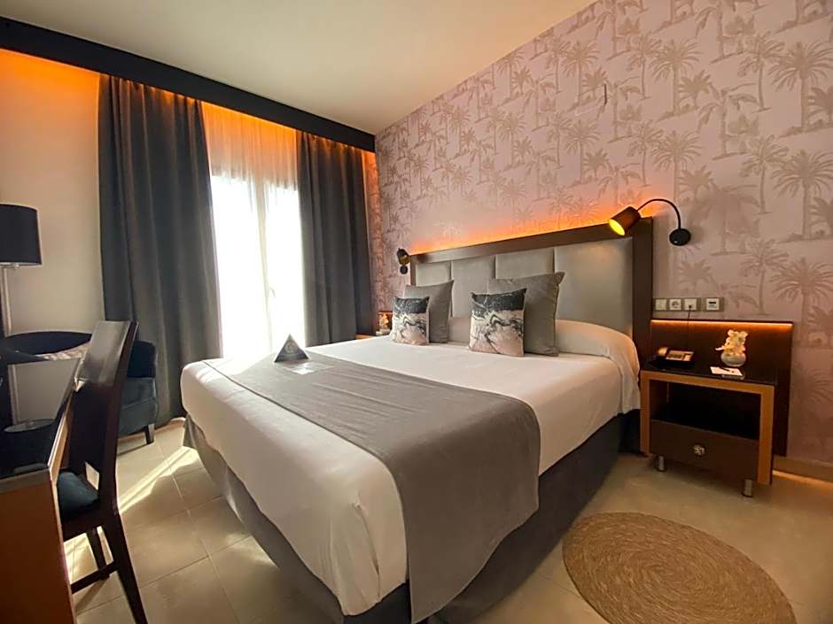 ON ALETA ROOM designed for adults