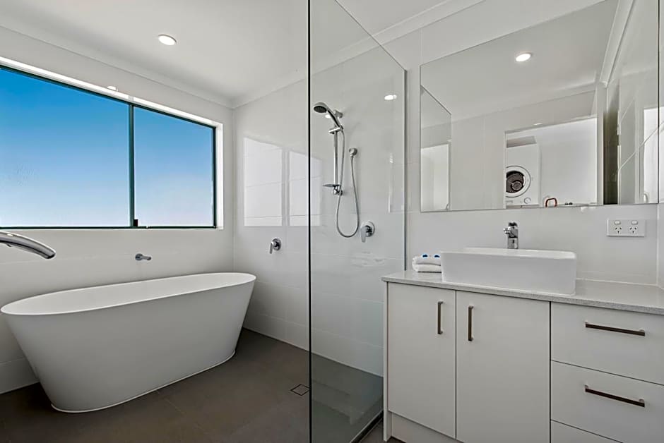 Sunshine Towers Boutique Apartments