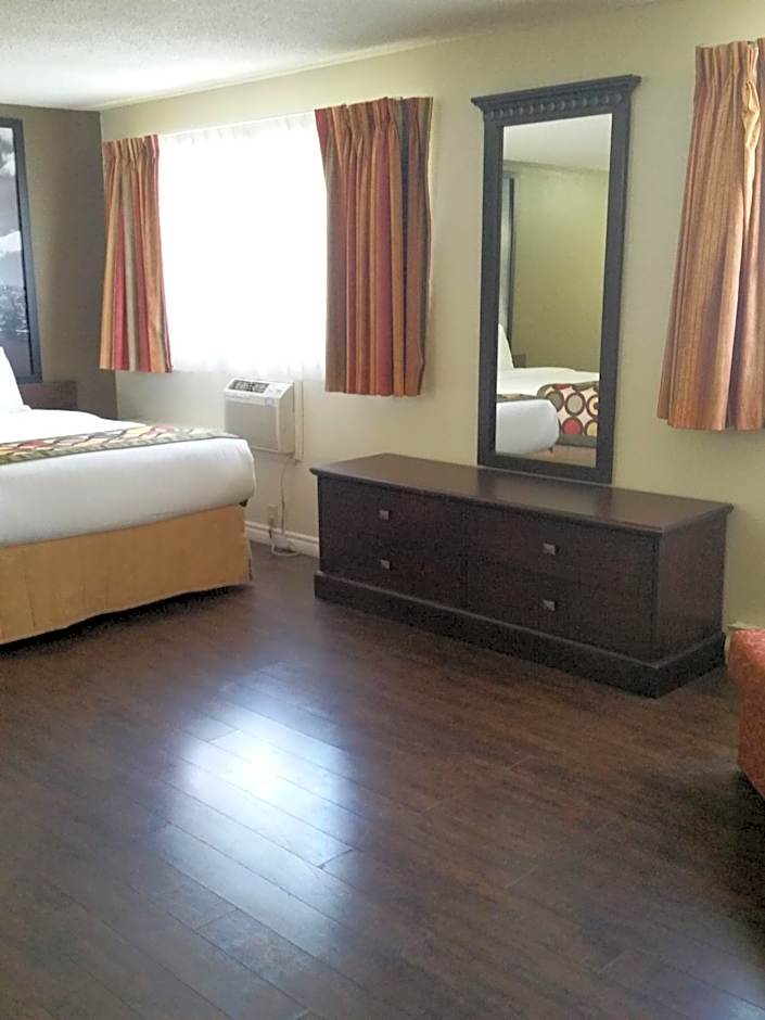 Super 8 by Wyndham Brockville