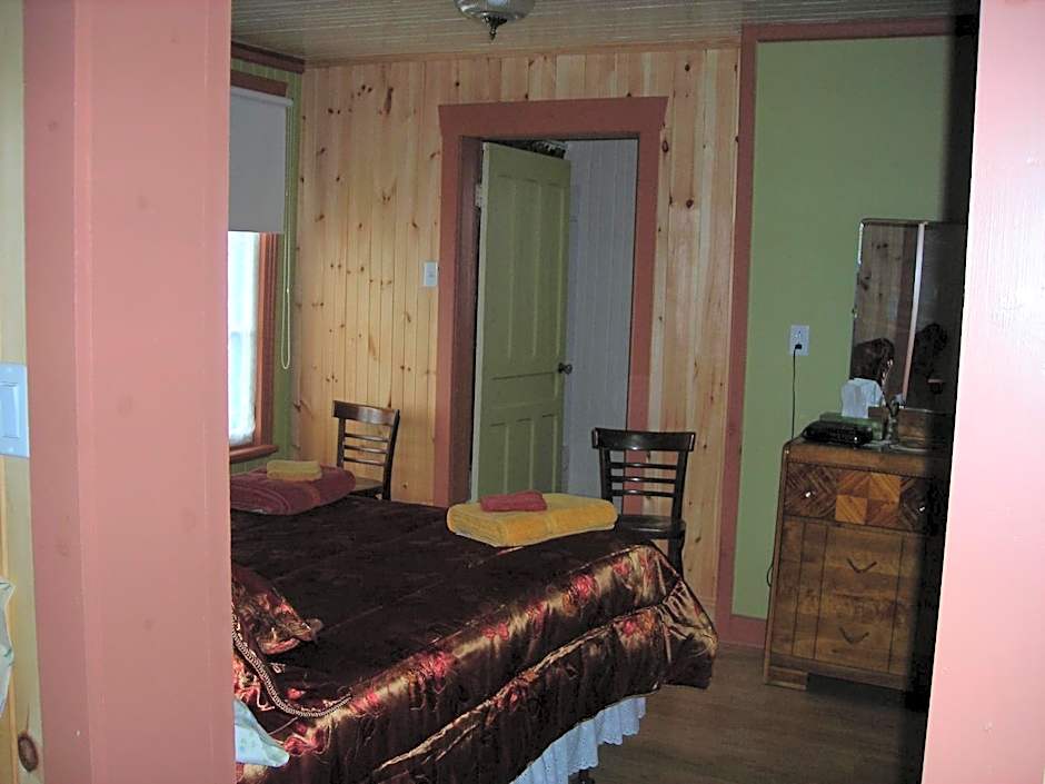 Gîte des Hauteurs et Café de la place