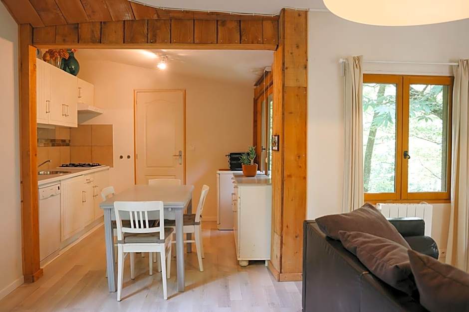 Les Grangeonnes, gîtes nature, piscine, bain nordique, sauna pour accueil familiale ou de groupe