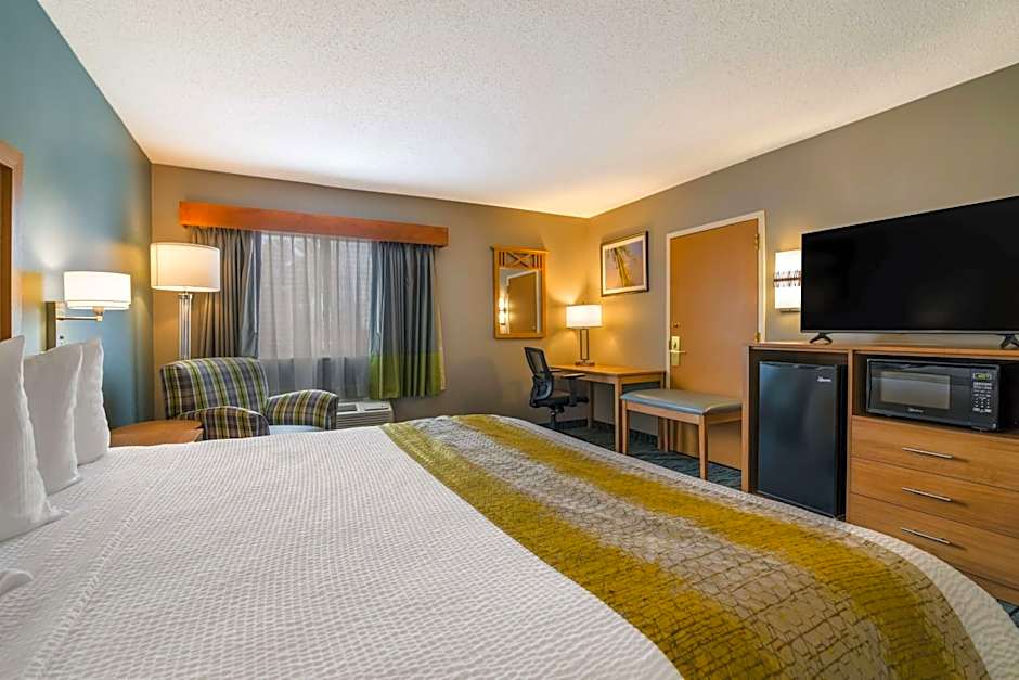 Best Western Plus Executive Court Inn & Conference Center