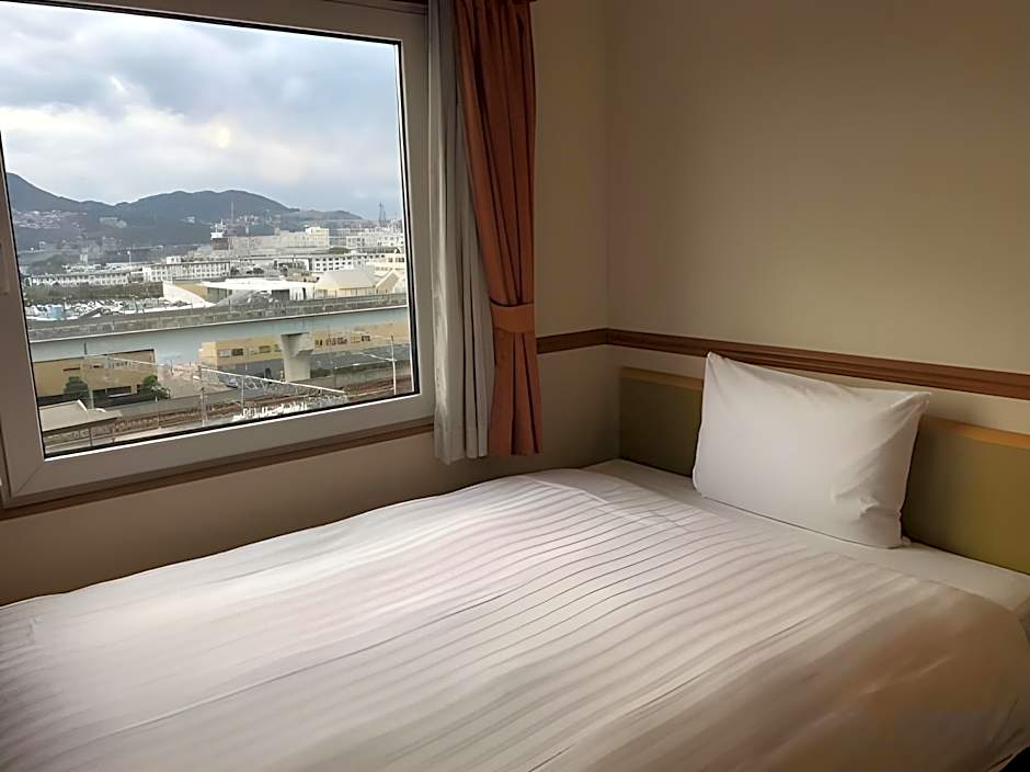 Toyoko Inn Sasebo Ekimae