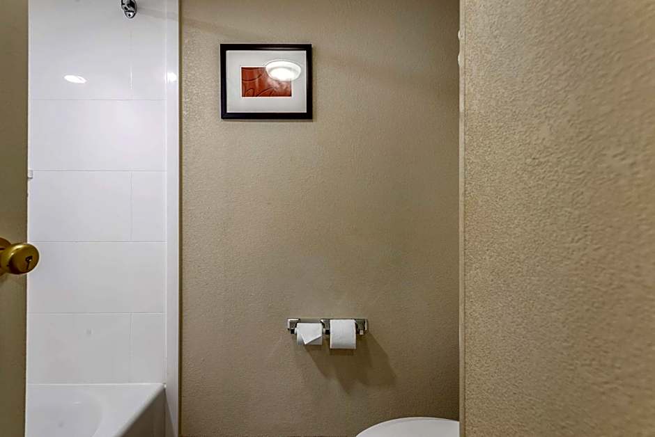 Comfort Suites Bethlehem Near Lehigh University and LVI Airport