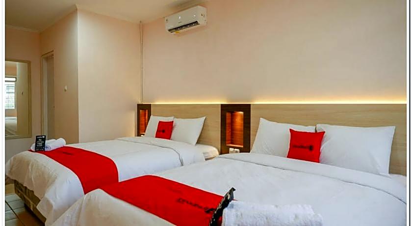 RedDoorz near Gejayan 3