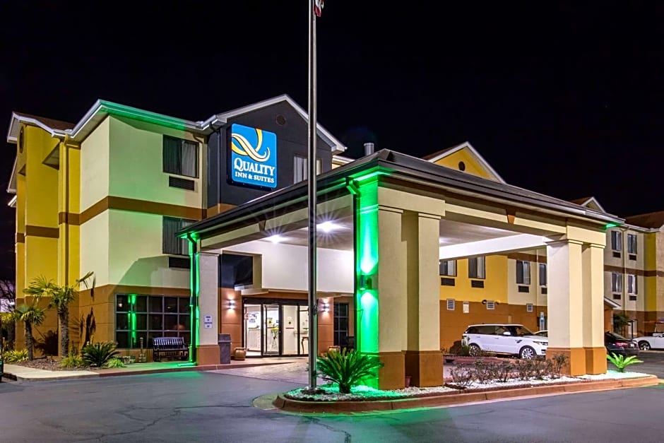 Quality Inn & Suites Montgomery East Carmichael Rd