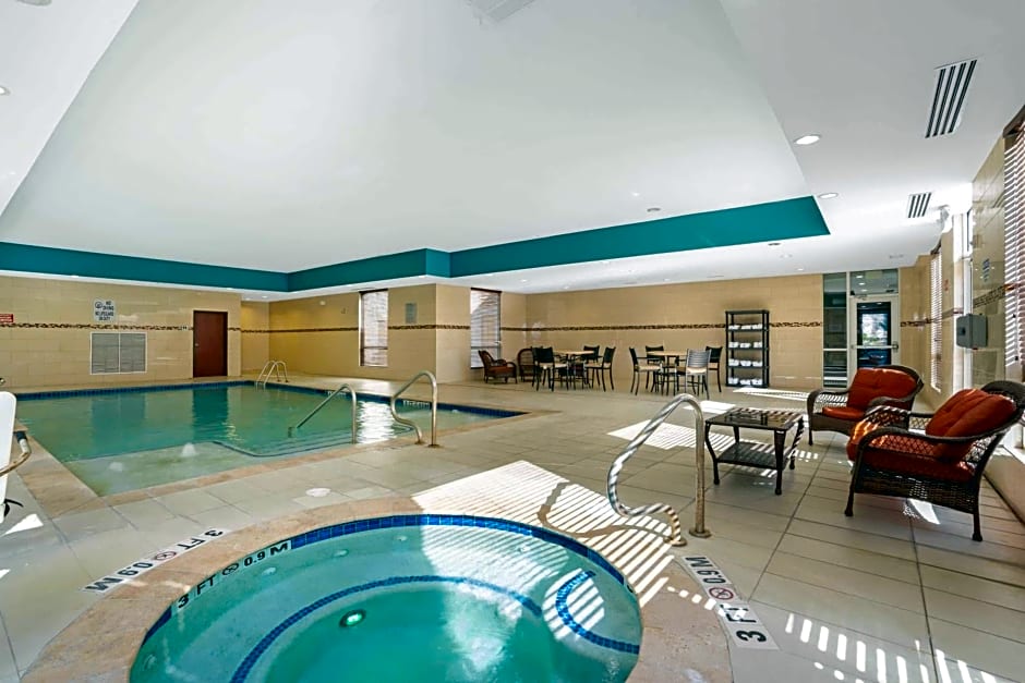 La Quinta Inn & Suites by Wyndham Houston Willowbrook