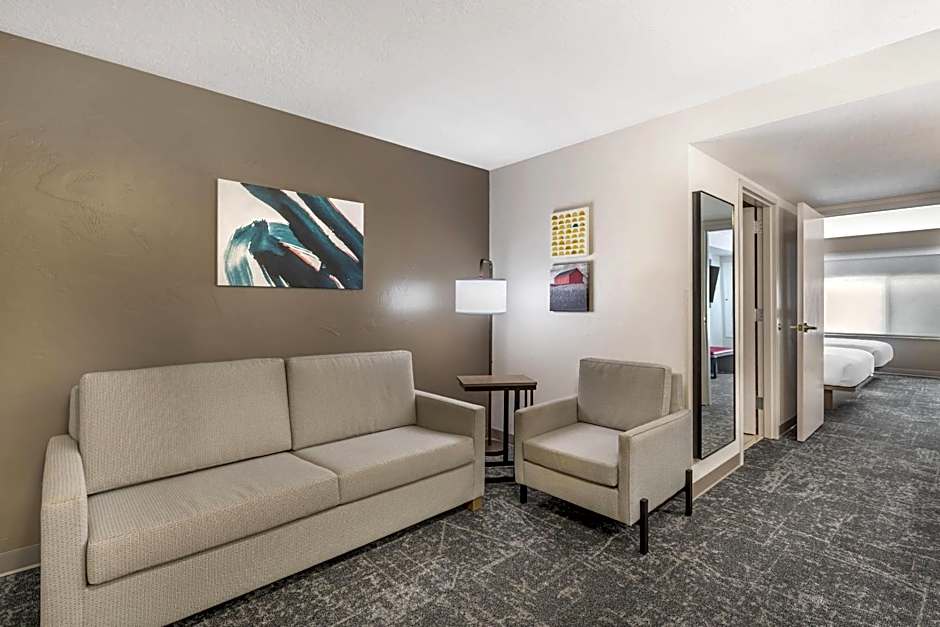 Comfort Inn & Suites Dover