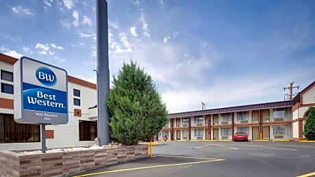 Best Western War Bonnet Inn
