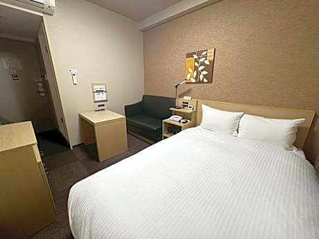 Double Room with Small Double Bed - Non-Smoking