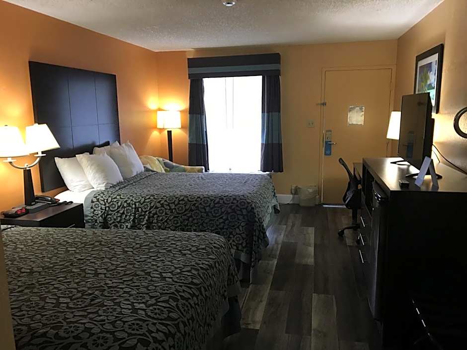 Days Inn by Wyndham Sarasota Bay