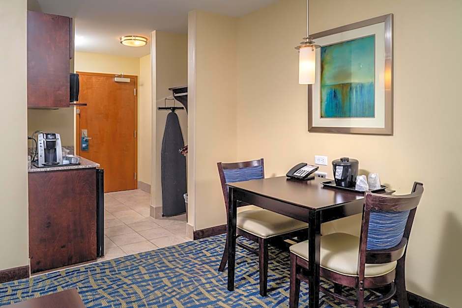 Holiday Inn Express & Suites Lebanon By IHG
