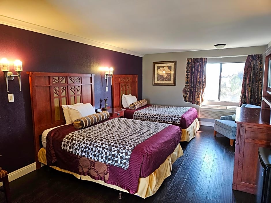 Fullerton Inn