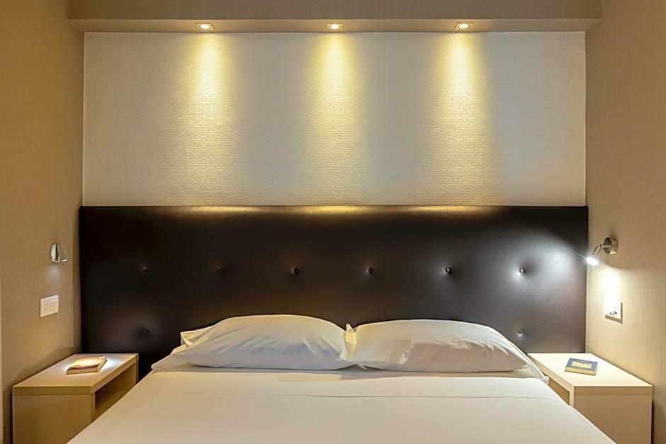 Napolit'amo Hotel Medina