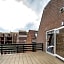 Family penthouse 7-Minutes from Rotterdam Central newly build top floor terrace