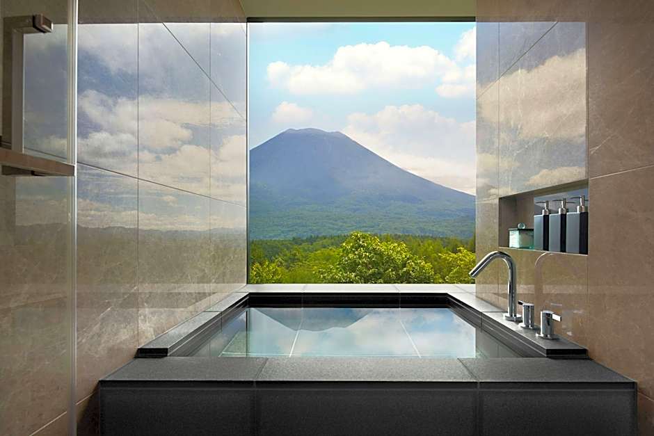 Higashiyama Niseko Village a Ritz-Carlton Reserve