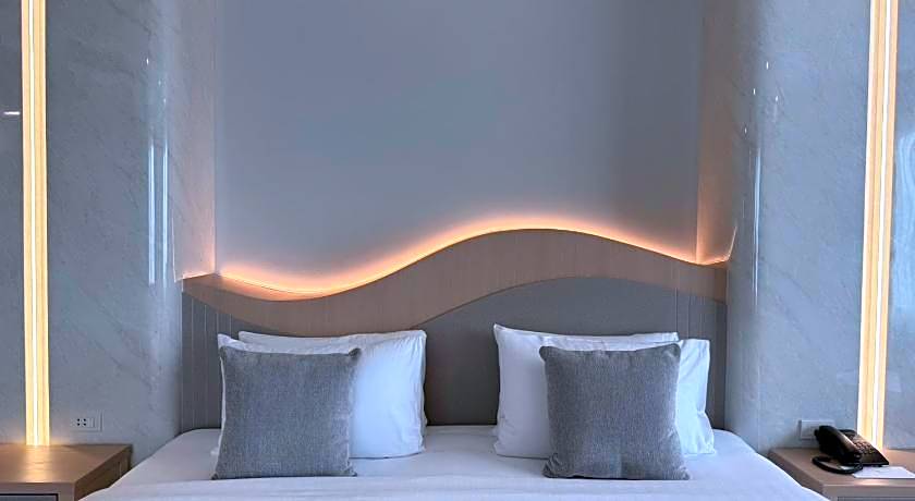 Empress Pattaya Hotel