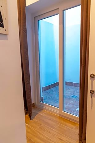 Quadruple Room with Private Bathroom