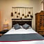 Casa Aluxes Hotel