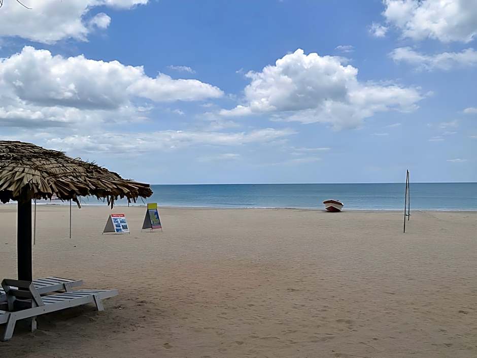 Silver Beach Hotel – Trincomalee, GA