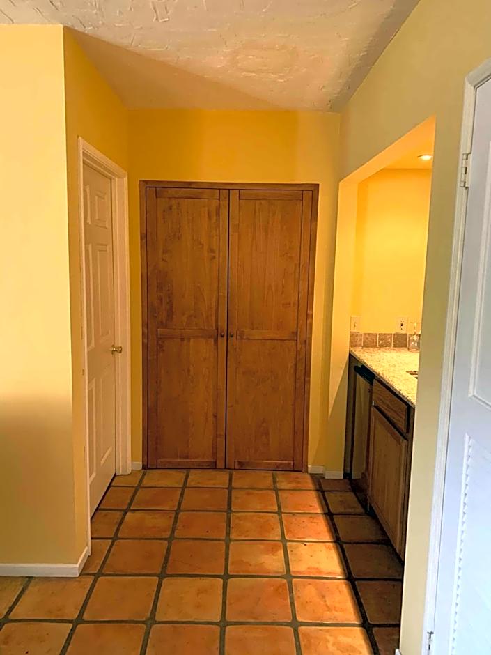 La Maison Hotel - Adults Only