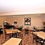 Cobblestone Inn & Suites - Clarion