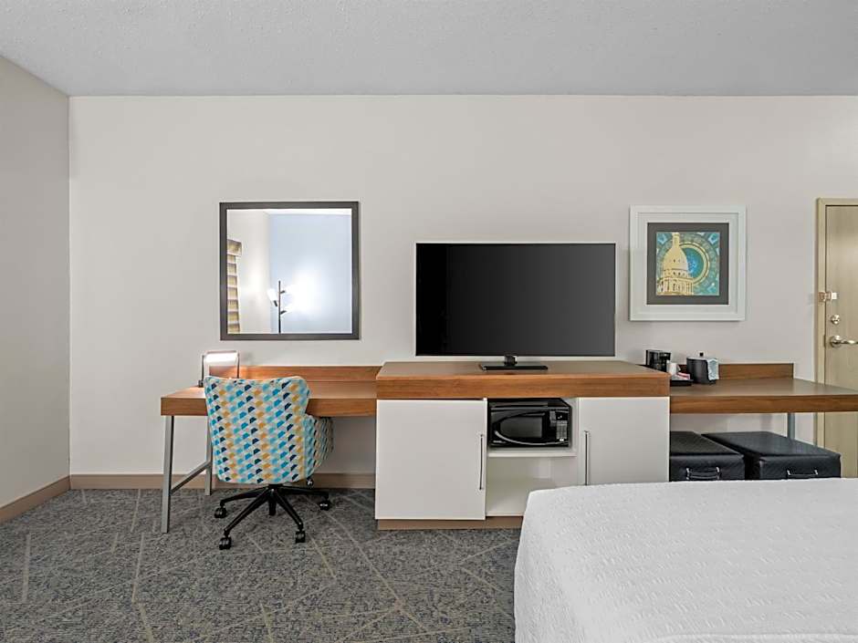 Hampton Inn & Suites East Lansing/Okemos