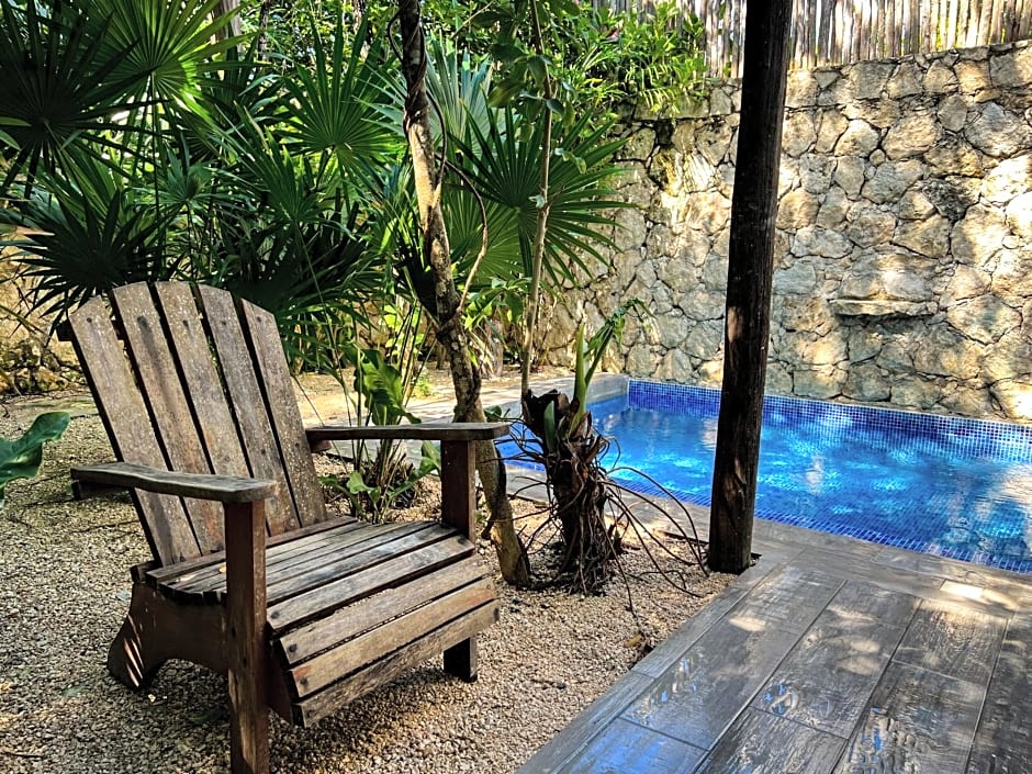 Kuun Tulum By Lockey