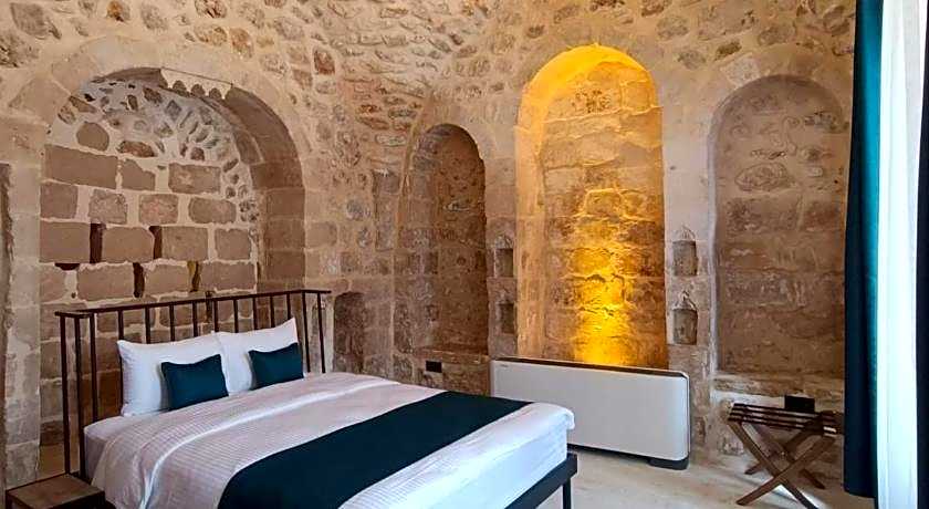 TUĞMANER  Small House AJAR