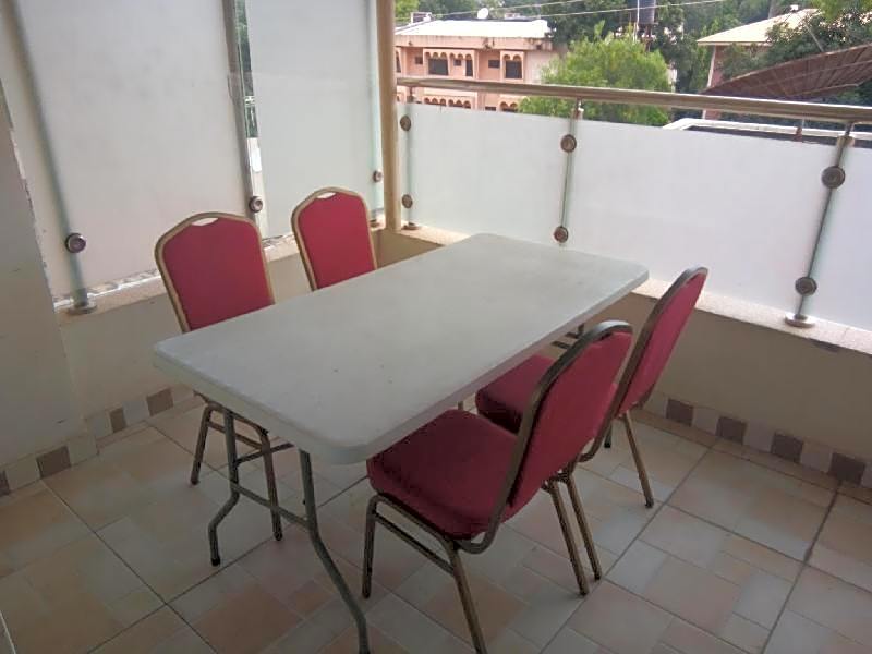 Pearl Gate Hotel