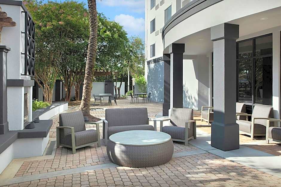 Courtyard by Marriott Pensacola Downtown