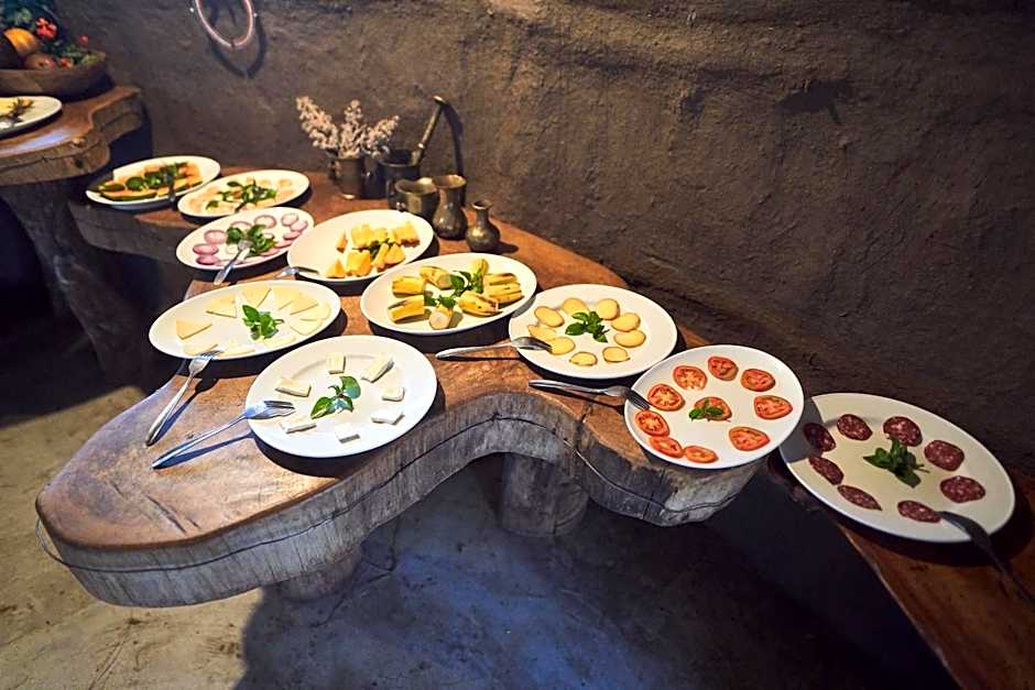 Original Maasai Lodge – Africa Amini Life