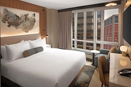 King Room with Roll-In Shower - Disability Access