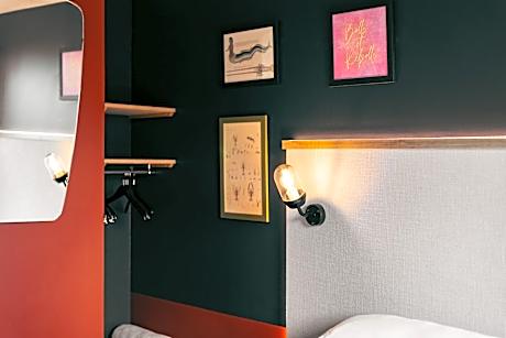 Standard Room with One Double Bed and Two Single Beds