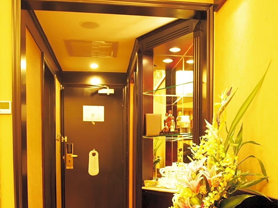 Kunming Green Land Hotel