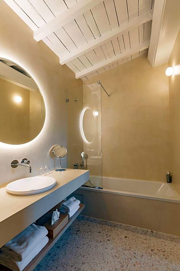 Hotel Restaurant Les Arnelles