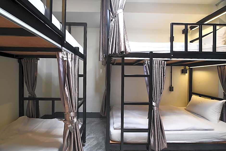 KOKO Party Hostel