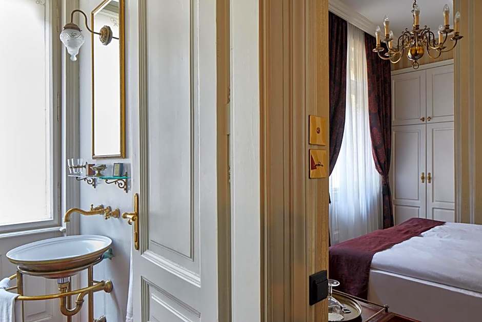 GerlÃ³czy Boutique Hotel