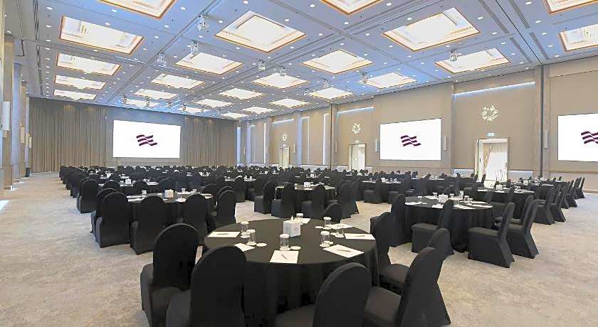 Crowne Plaza Bahrain By IHG