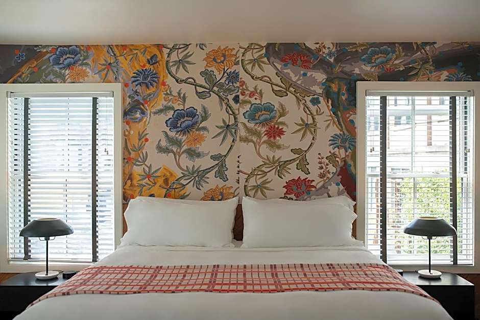 Talbot Commons Hotel