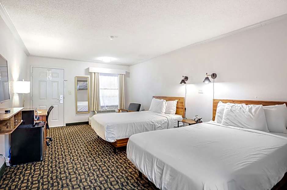The Guest Lodge Gainesville