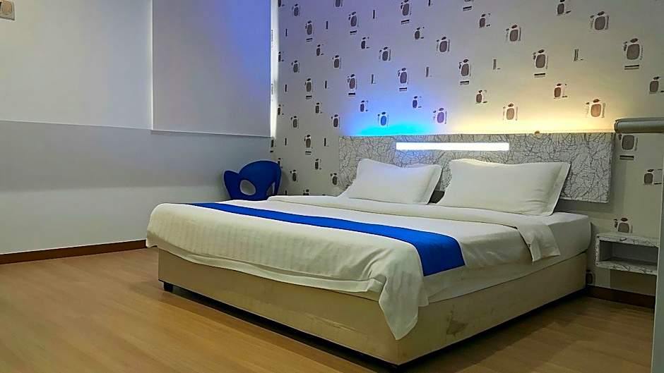 Mega Inn