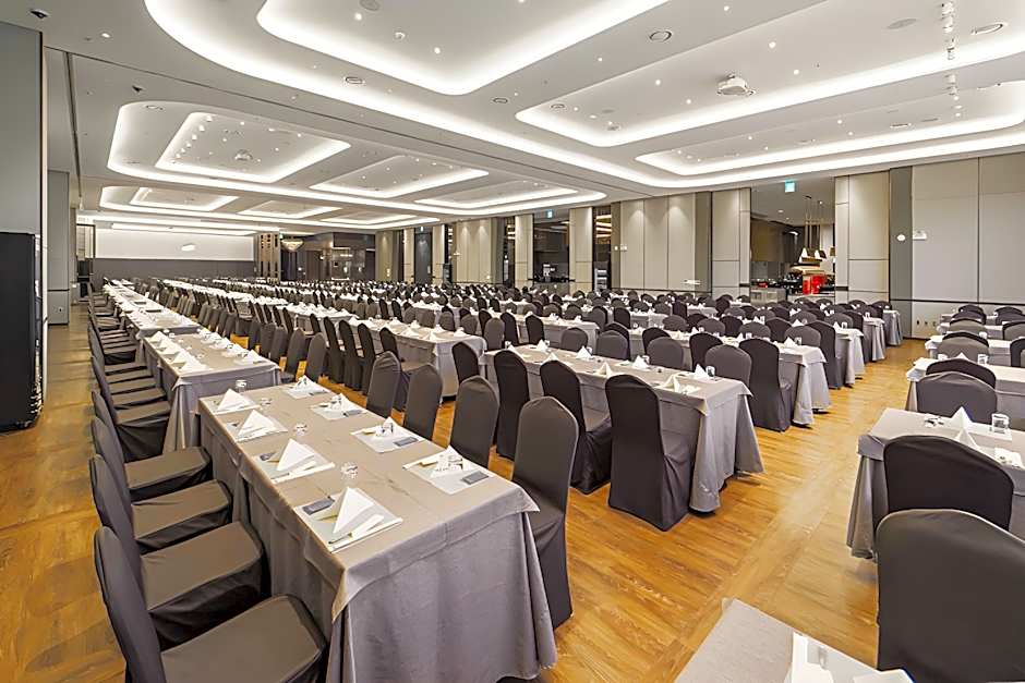 THE MAY HOTEL